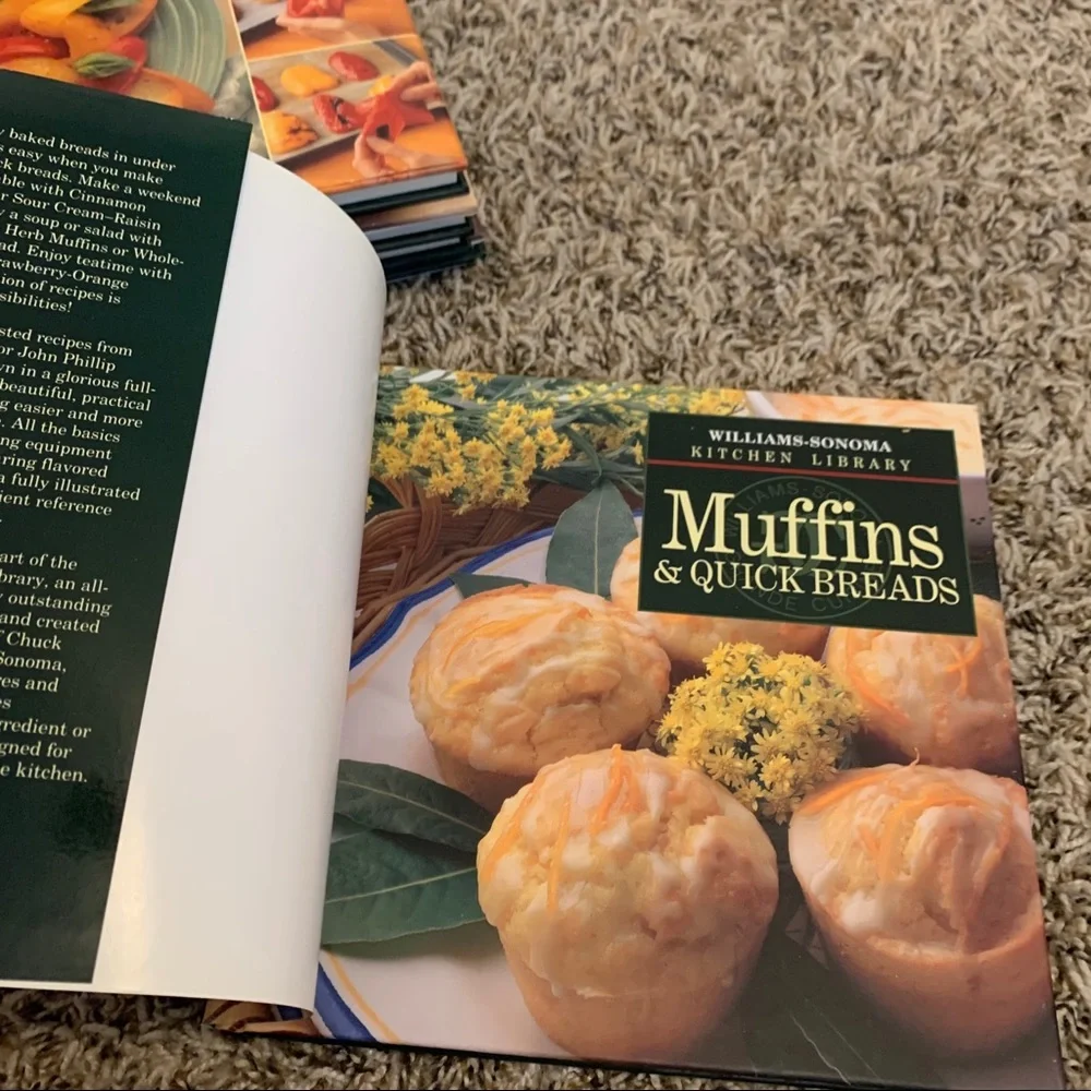 Williams Sonoma Muffins & Quick Bread Recipes